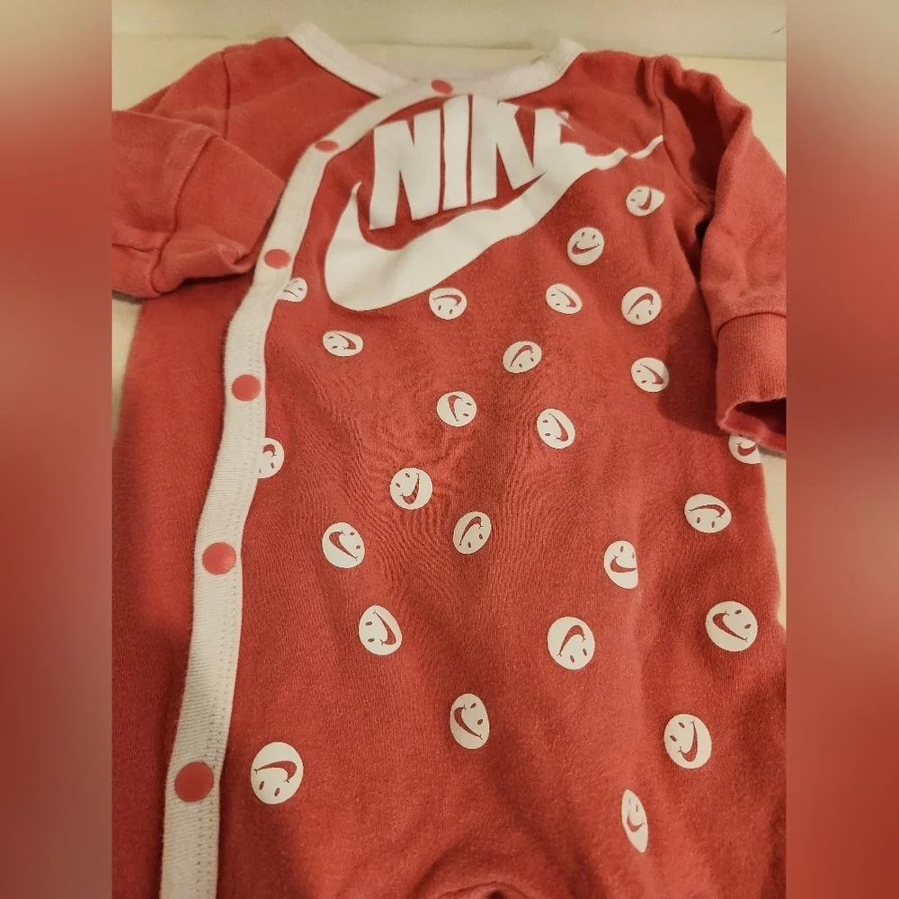 Baby Girls Long-Sleeve Smiley Footed Coverall - Picture 5 of 6